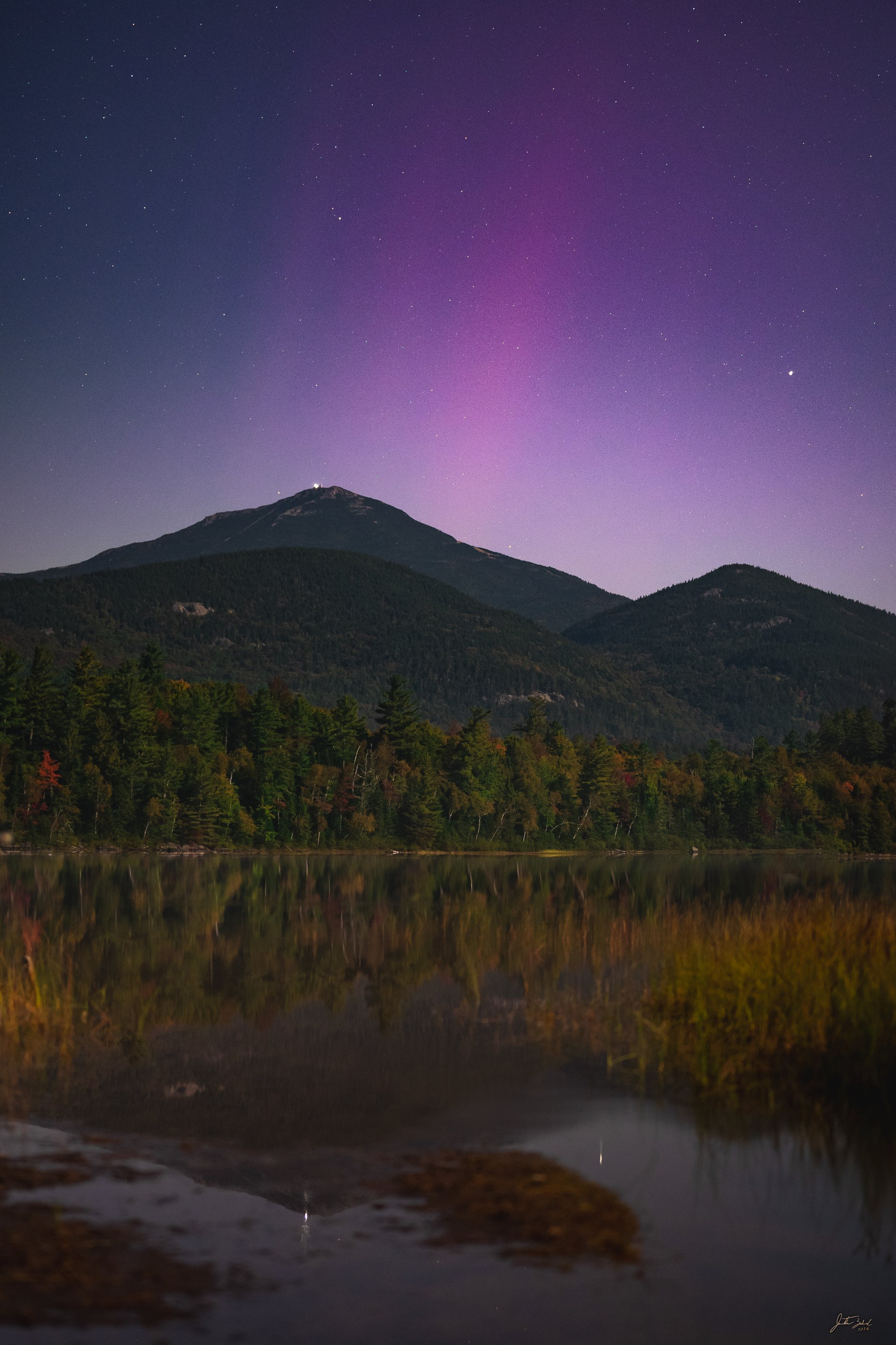 Faint northern lights over Whiteface mountain